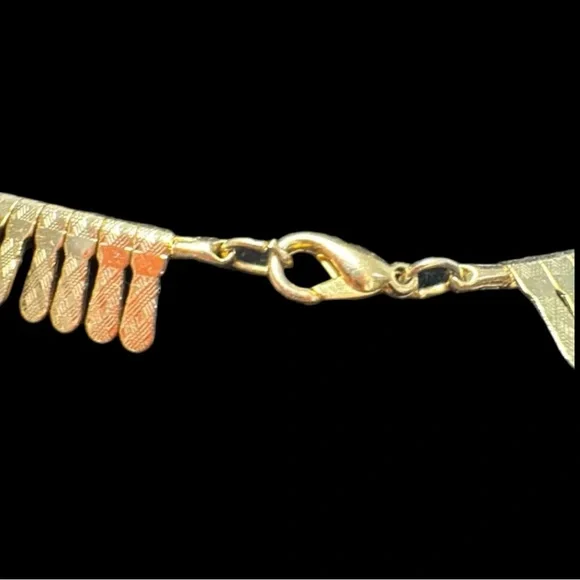 Vintage Cleopatra Egyptian Revival Textured Goldtone Necklace Choker 16” - Picture 3 of 3